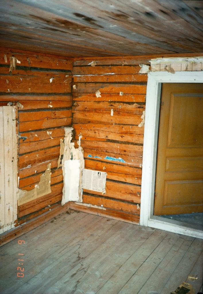 Morastugan. Övre hall. June, 1984