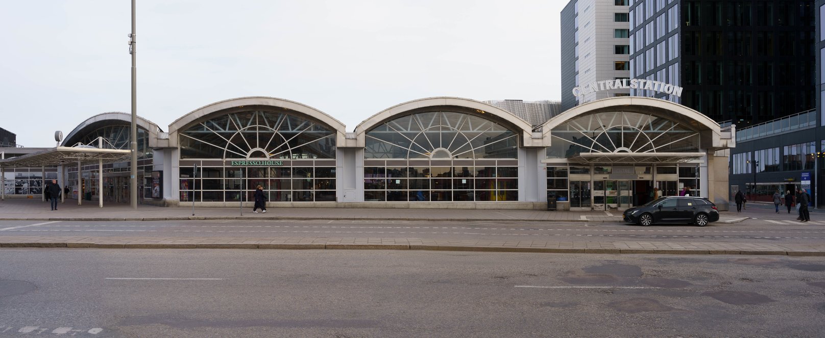 Centralen