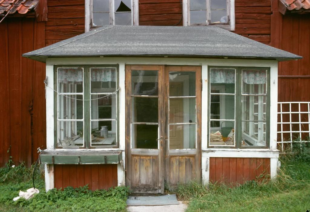 Morastugan, Förstukvist-verandakaj, August 9, 1979